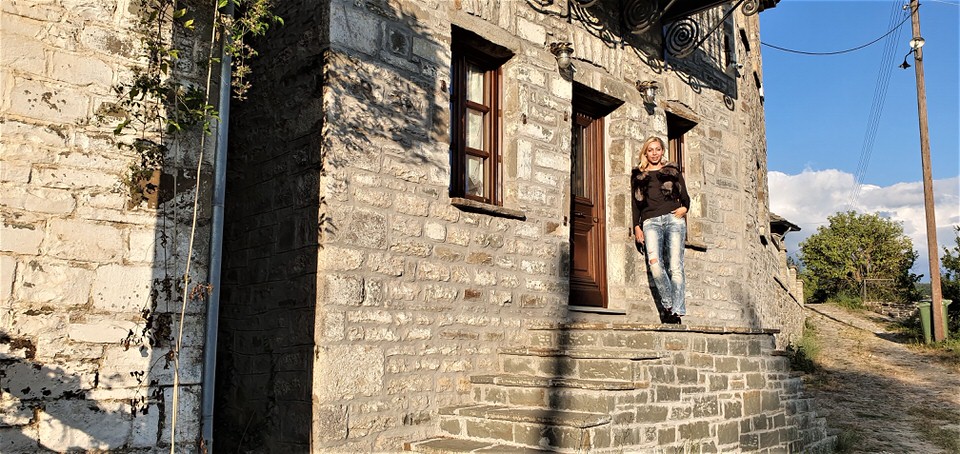 Η Μαρκέλλα Σαράιχα στους Κήπους των Ζαγοροχωρίων