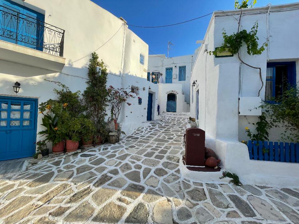 Λεύκες: Το travelgirl.gr σου παρουσιάζει το ορεινότερο χωριό της Πάρου