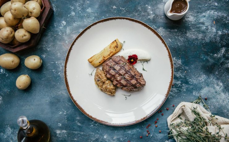 Συνταγή για φουρνιστές μπριζόλες με ρύζι!