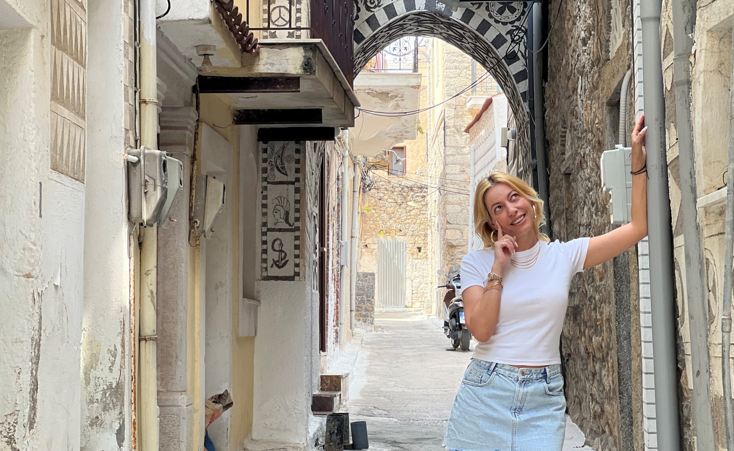 Πυργί: Το travelgirl.gr σε ξεναγεί στο "ζωγραφιστό χωριό" της Χίου βγαλμένο από άλλη εποχή!