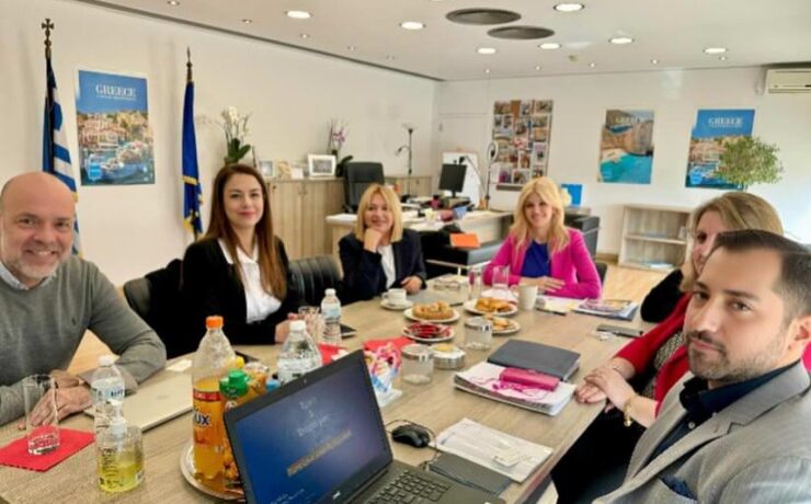 Συνάντηση της Έλενας Ράπτη με την Αντιπεριφερειάρχη Τουρισμού Στερεάς Ελλάδας Φανή Παπαθωμά