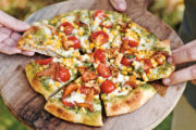 Συνταγή για σπιτική πίτσα με πέστο Πηγή φωτό: https://silveroak.com/