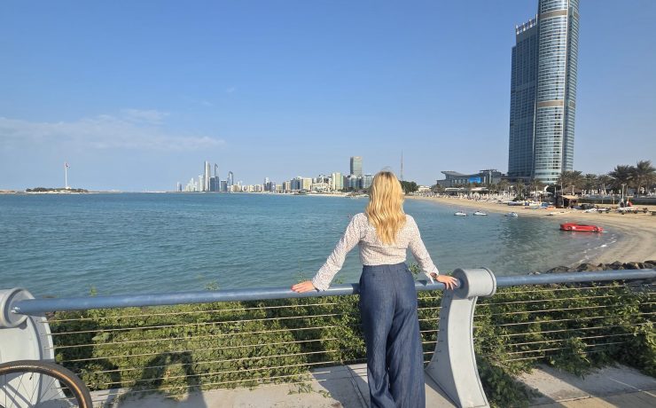 Άμπου Ντάμπι: Ταξιδεύοντας στην καρδιά της αραβικής κουλτούρας και της σύγχρονης πολυτέλειας