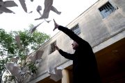 «ΙΕΡΑ ΟΔΟΣ 343 Μαρτυρίες από το Δρομοκαΐτειο»: Επιστρέφει σε Χίο και Αθήνα