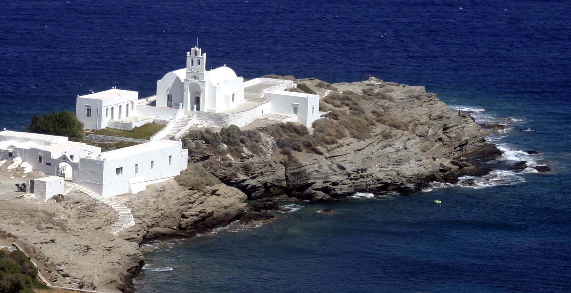 Σίφνος: Η Παναγία η Χρυσοπηγή - O Θρύλος της ΠροστασίαςΠηγή φωτογραφίας: ΖΩΝΤ
Πνευματικά δικαιώματα: EUROKINISSI