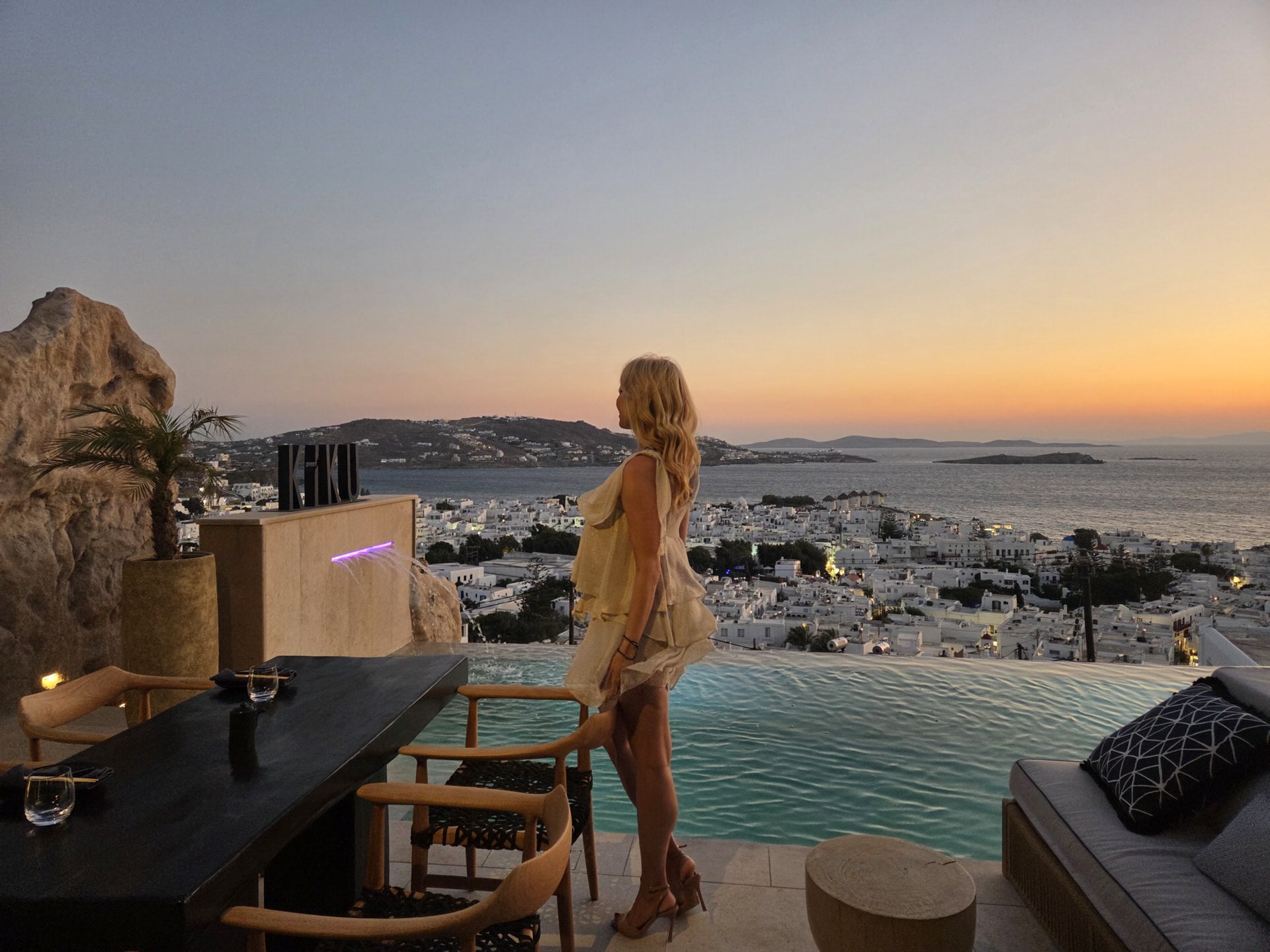 Δείπνο στο Kiku Mykonos: Ένα ταξίδι γεύσεων στην καρδιά του Αιγαίου