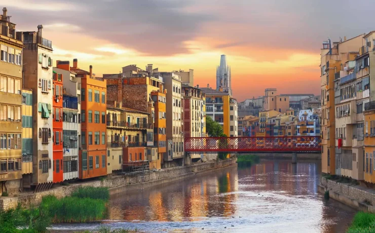Γιατί η Girona είναι η επόμενη απόδρασή σας στην Καταλονία Πηγή φωτογραφίας: https://www.odysseytraveller.com/