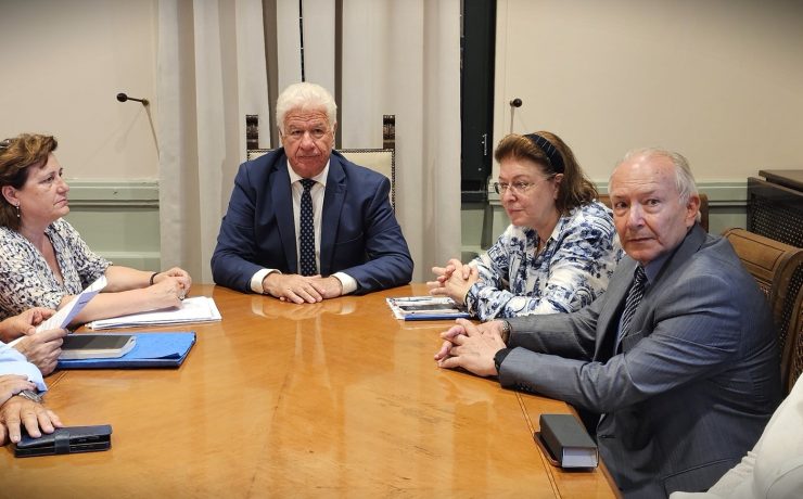 Επίσκεψη της Υπουργού Πολιτισμού Λίνας Μενδώνη στην Κέρκυρα: Συνάντηση με τον Περιφερειάρχη Ιονίων Νήσων
