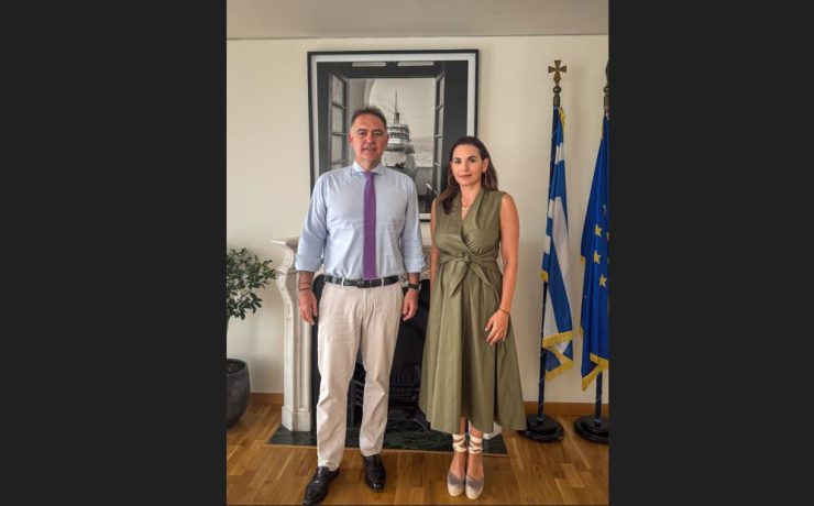 Συνάντηση της Όλγας Κεφαλογιάννη με τον πρόεδρο του ΞΕΕ