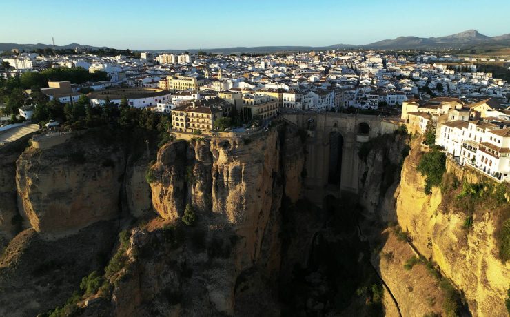 Ταξίδι στην εκθαμβωτική Ρόντα στην καρδιά της Ανδαλουσίας