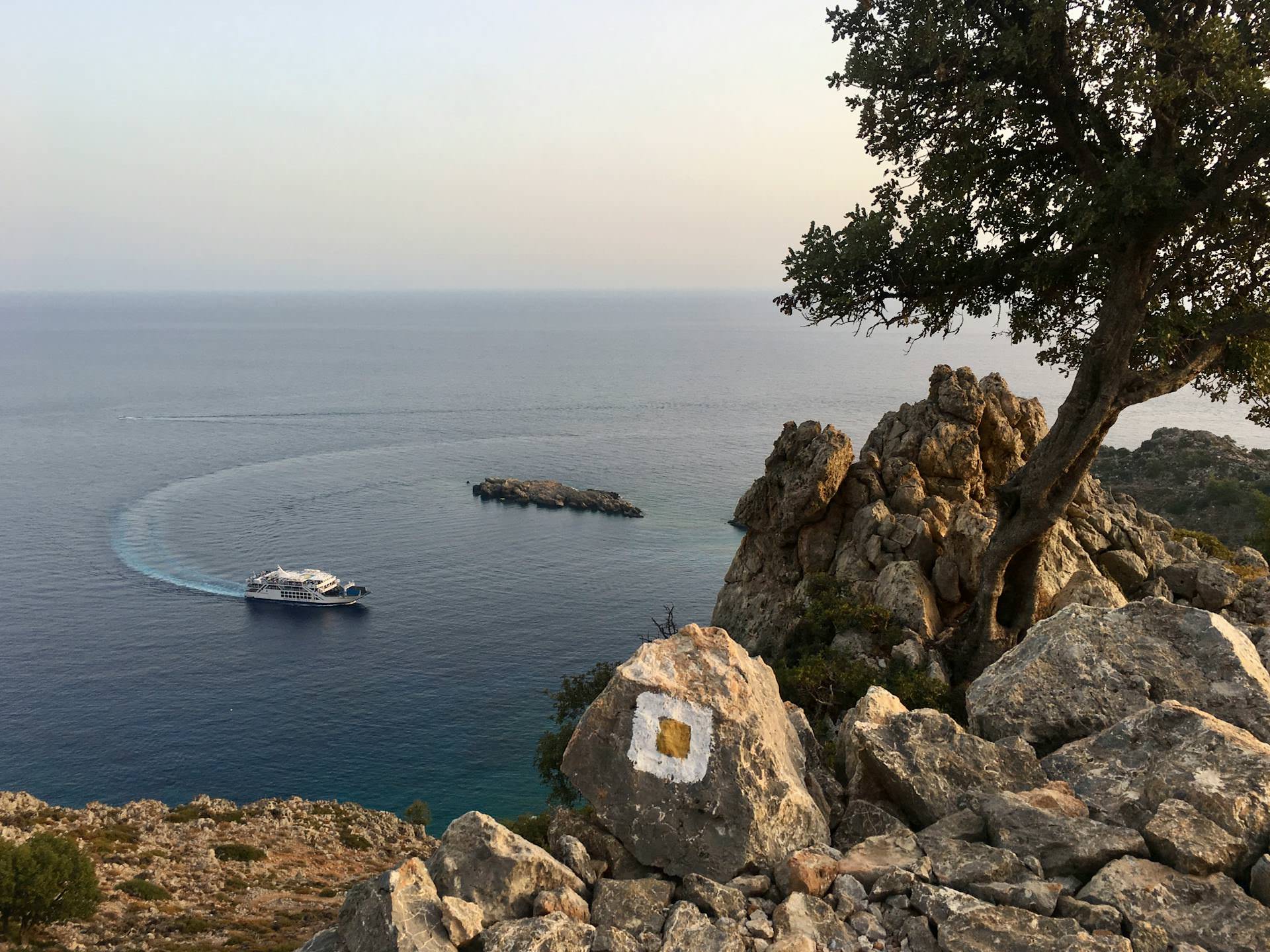 Ταξίδι στα Σφακιά: Η άγρια ομορφιά της Κρήτης