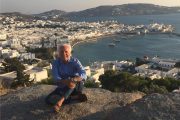 Ο διάσημος συγγραφέας Jeffrey Siger στο travelgirl.gr: Το νέο του βιβλίο, η σύνδεσή του με την Ελλάδα και την οικογένεια Λαλαούνη Πηγή φωτογραφίας: Huffpost