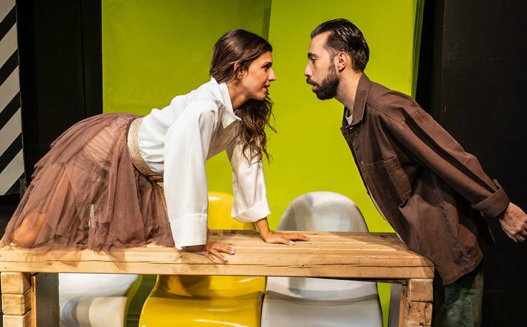 «Ένας καταπληκτικός καταθλιπτικός» του Αντώνη Καλομοιράκη: Για 2η χρονιά στο Θέατρο Καλλιρρόης