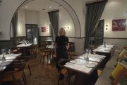 Ateno Cook & Deli: Ο Νίκος Καραθάνος μας ξανασυστήνει την ελληνική κουζίνα με μία σύγχρονη ματιά