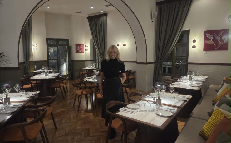 Ateno Cook & Deli: Ο Νίκος Καραθάνος μας ξανασυστήνει την ελληνική κουζίνα με μία σύγχρονη ματιά