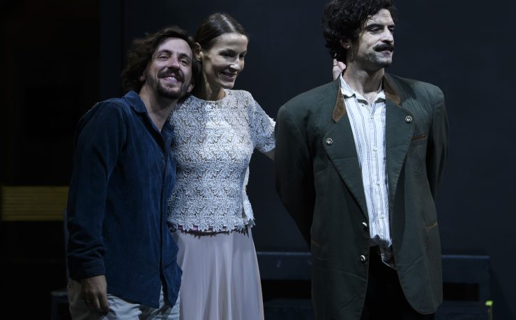 Το εμβληματικό «Τρίτο Στεφάνι» έρχεται στο Θέατρο Τέχνης με την υπογραφή του Στάθη Λιβαθινού
