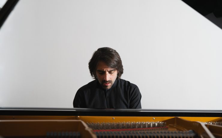 Ηλίας Σδούκος – Μάνος Κιτσικόπουλος: Ένα μουσικό βλέμμα στον Σοστακόβιτς μέσα από τη βιόλα και το πιάνο