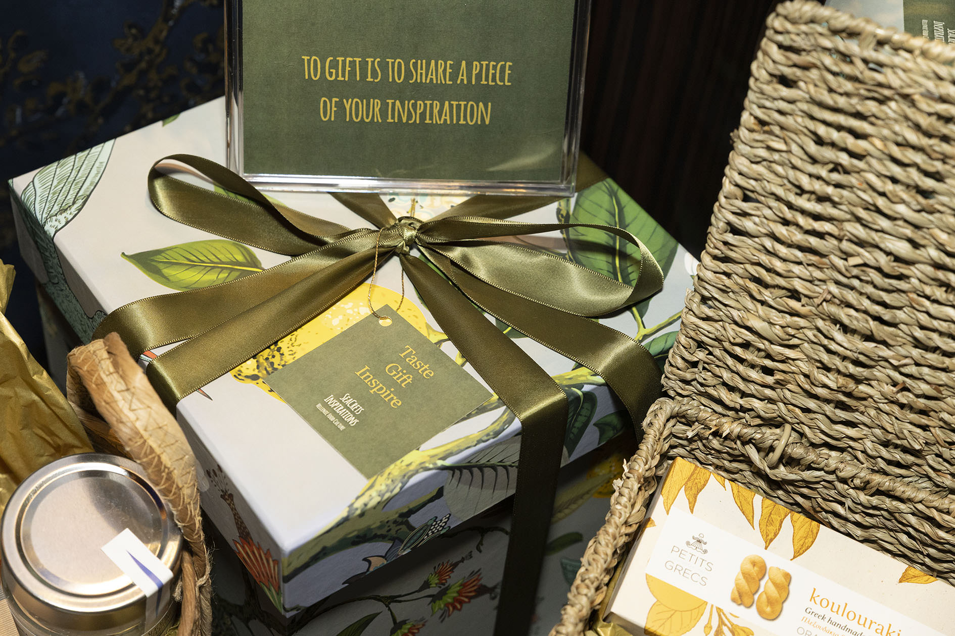 The Art of Gifting: Η SeaCrets Inspirations παρουσίασε τα νέα Festive Hampers 2025 και ήμασταν εκεί!
