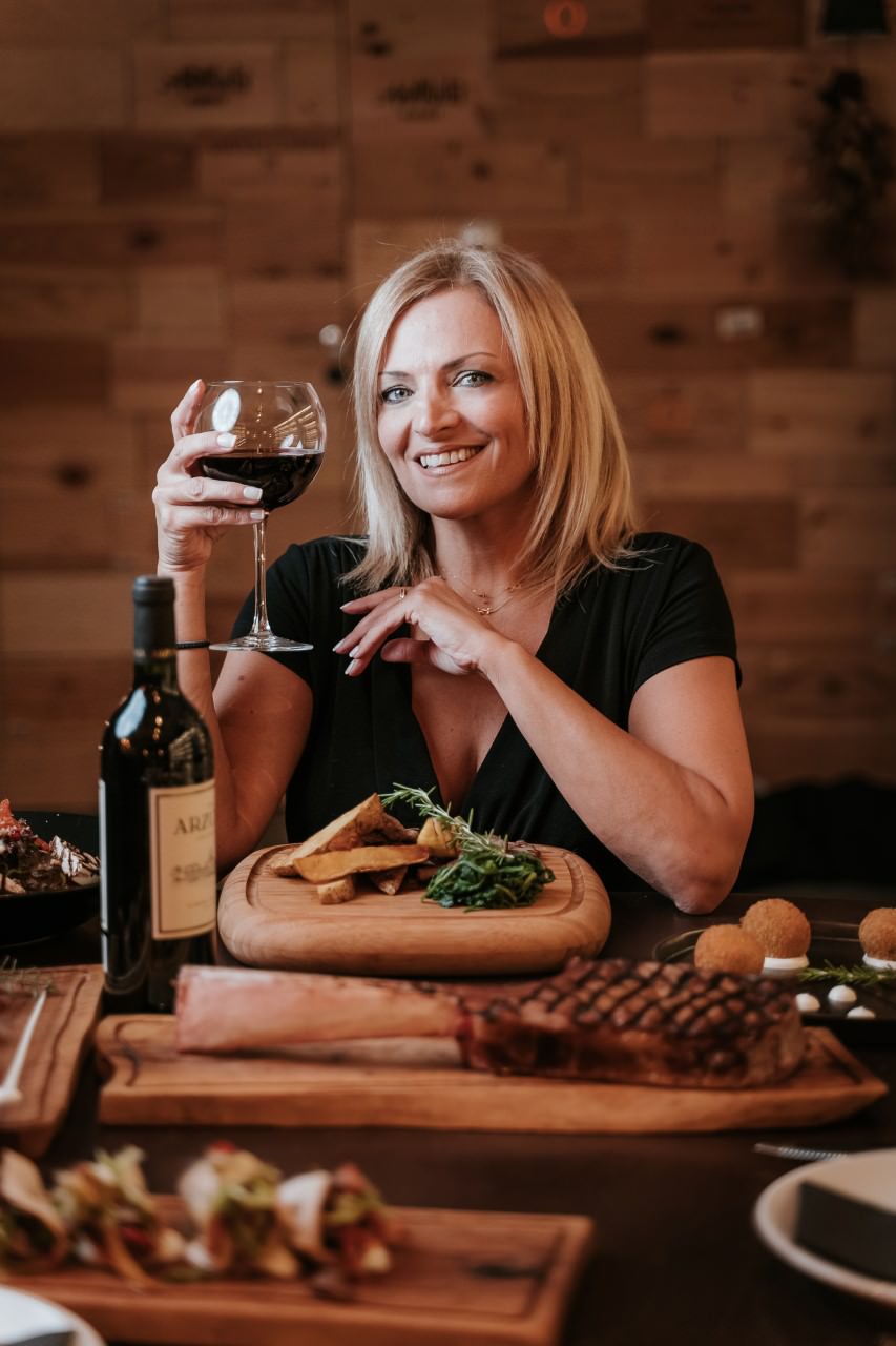 Meat The Stars: Ένα αυθεντικό steakhouse στο Πικέρμι