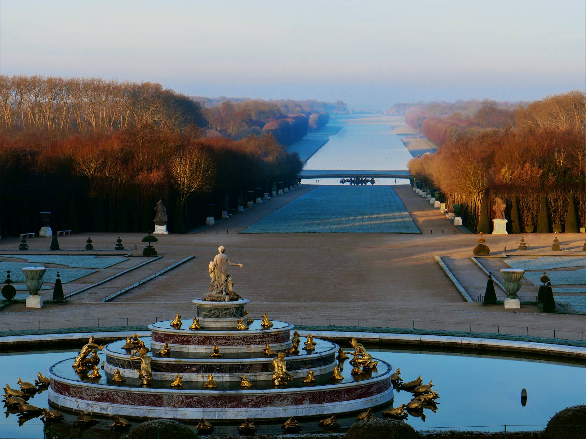 Ταξίδι στις Βερσαλλίες: Από το παρελθόν στο σήμερα