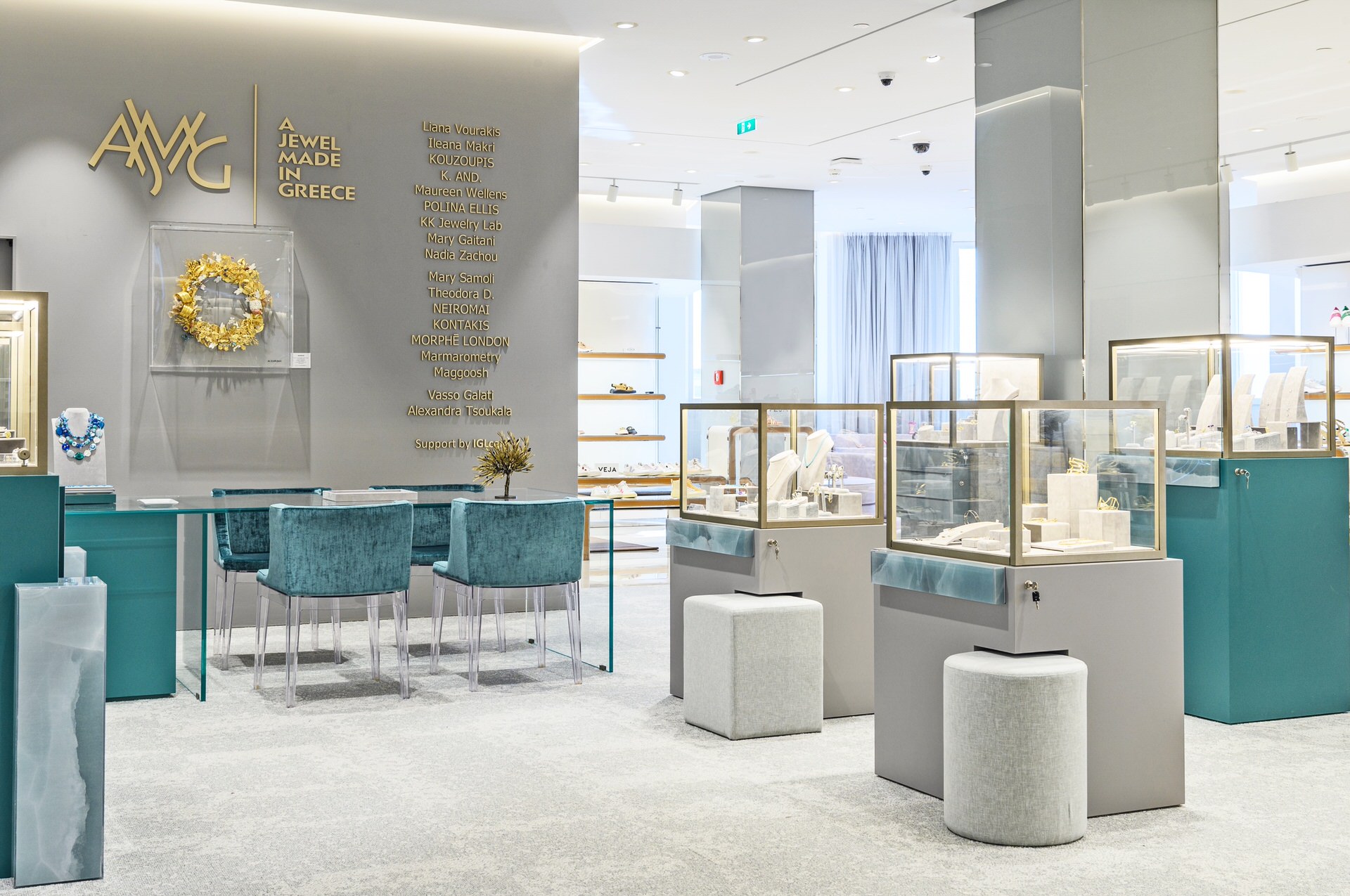 Ο χώρος του A Jewel Made In Greece στο attica City Link φωτίζεται με sparkly διάθεση στις 17 Δεκεμβρίου