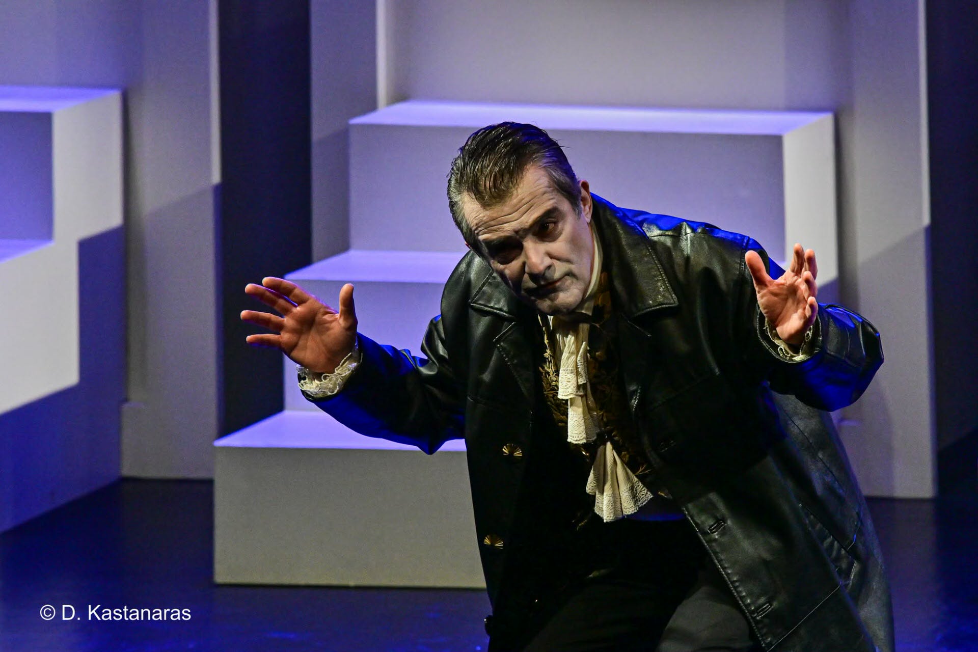 Με συνεχόμενες sold out παραστάσεις ξεκίνησε ο Μισάνθρωπος στο Θεσσαλικό Θέατρο: Δείτε τις πρώτες φωτογραφίες