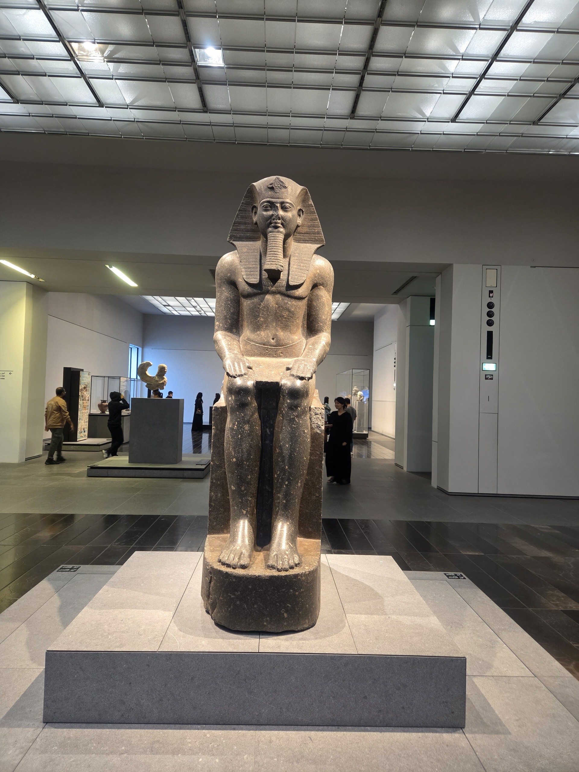 Το Λούβρο του Άμπου Ντάμπι: Γιατί αυτό το μουσείο πρέπει να μπει στη λίστα σας