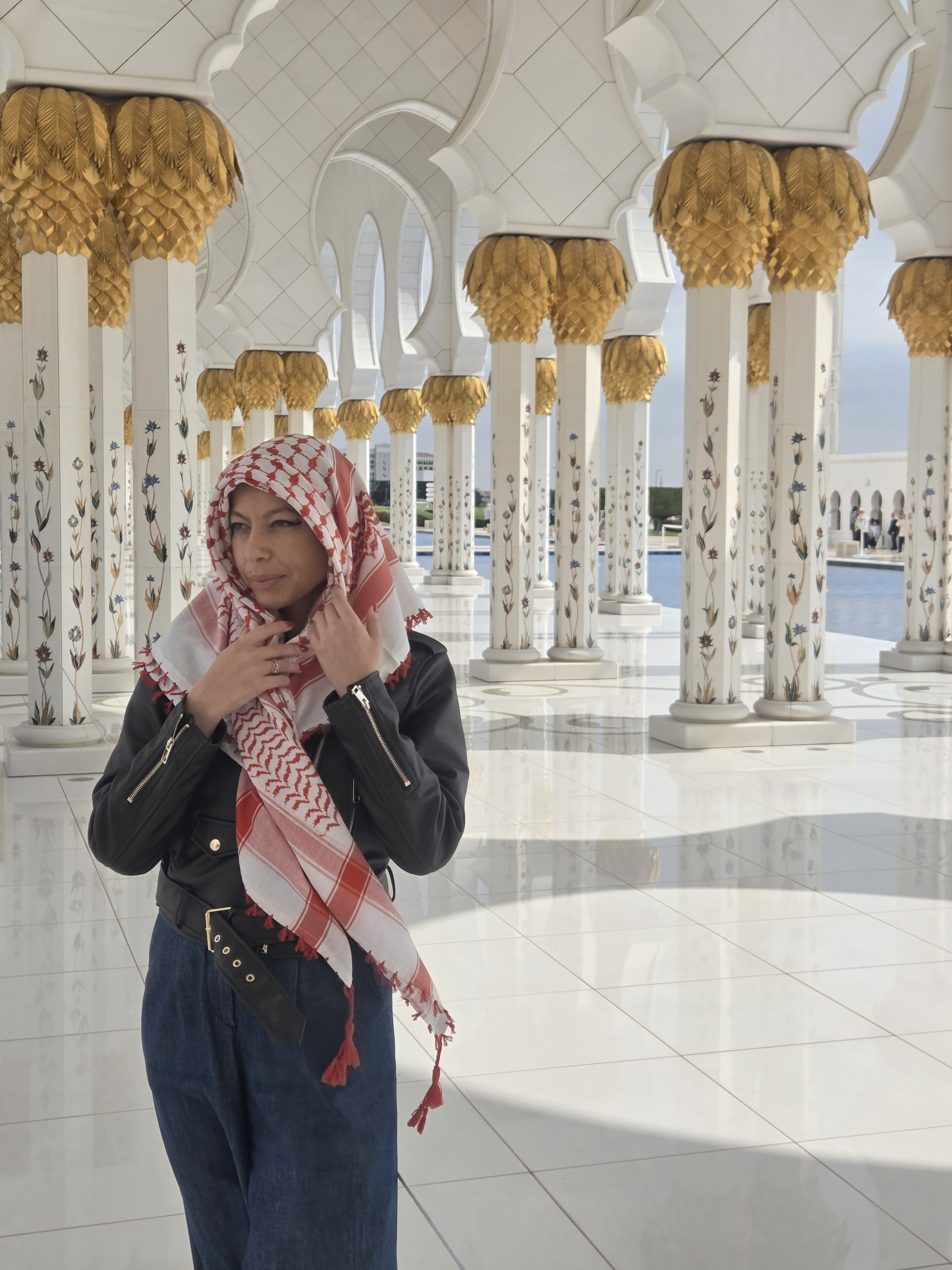 Η προσωπική μου εμπειρία στο Μεγάλο Τζαμί του Σεΐχη Ζάιντ στο Άμπου Ντάμπι