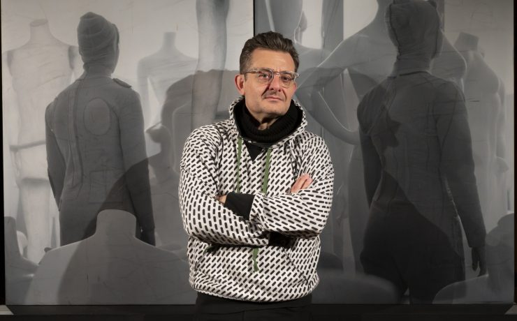 «Συμφωνία 37: Προσωπογραφία ενός αλγόριθμου»: Στις 10 Ιανουαρίου εγκαινιάζεται η περιπατητική δράση του Γιώργου Δρίβα