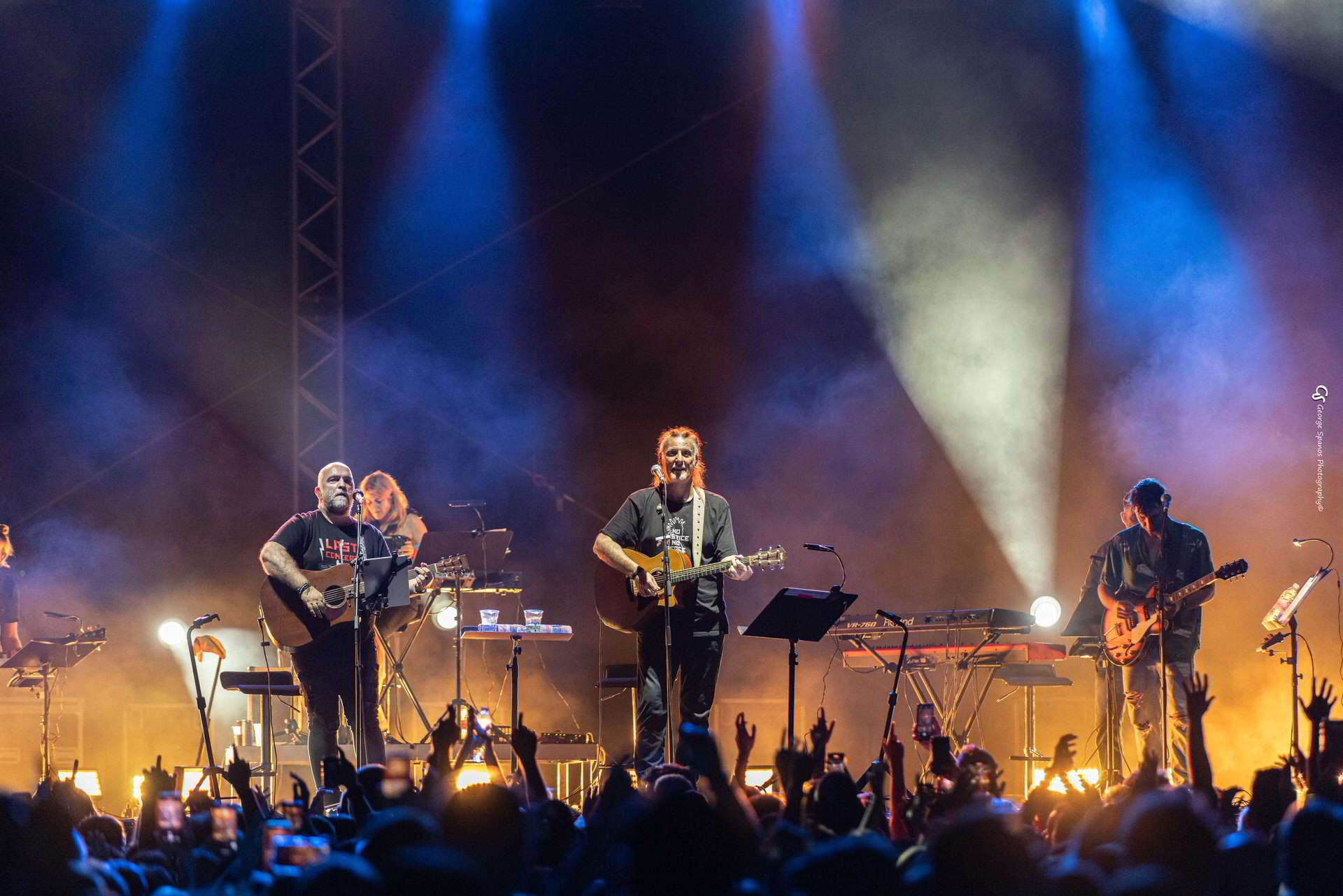 «Για τις παλιές αγάπες...»: Οι ΠΥΞ ΛΑΞ συνεχίζουν δυναμικά τις ζωντανές τους εμφανίσεις για όλα τα Σάββατα του Ιανουαρίου