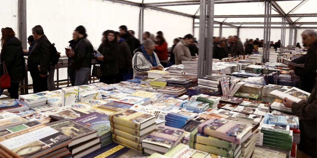 Το 29ο Παζάρι Βιβλίου 2026 άνοιξε τις πόρτες του στην Πλατεία Κλαυθμώνος