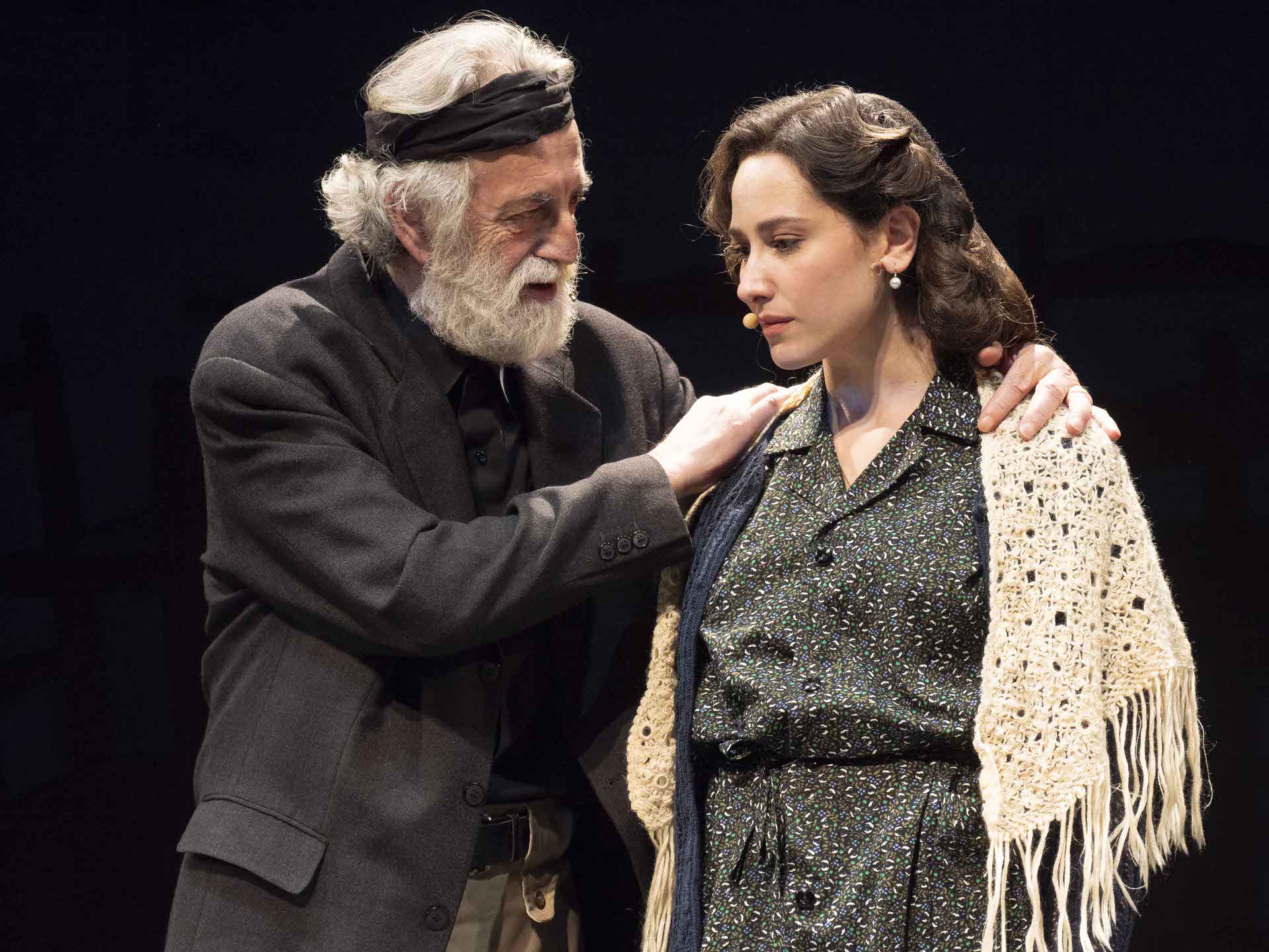 Ο «Νίκος Ξυλούρης – Ο Αρχάγγελος της Κρήτης» στο θέατρο ΗΒΗ