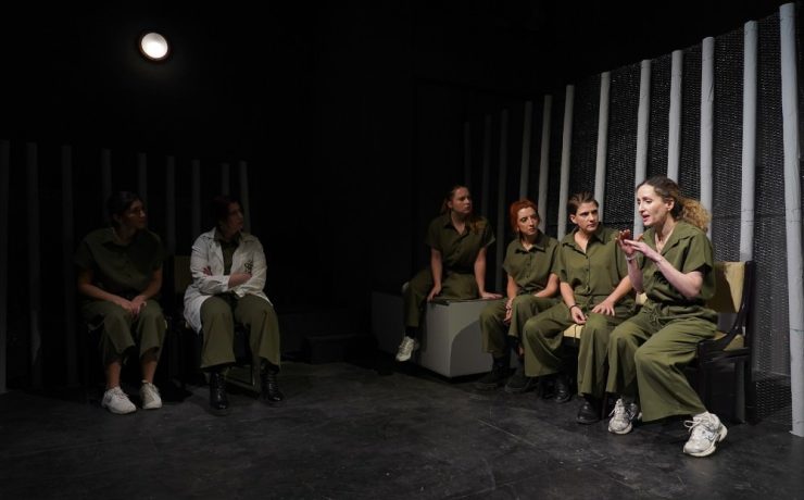 Χωρίς άντρες: Μια παράσταση βασισμένη στο ομότιτλο μυθιστόρημα του Χρήστου Αζαριάδη στη Σκηνή Brecht-2510