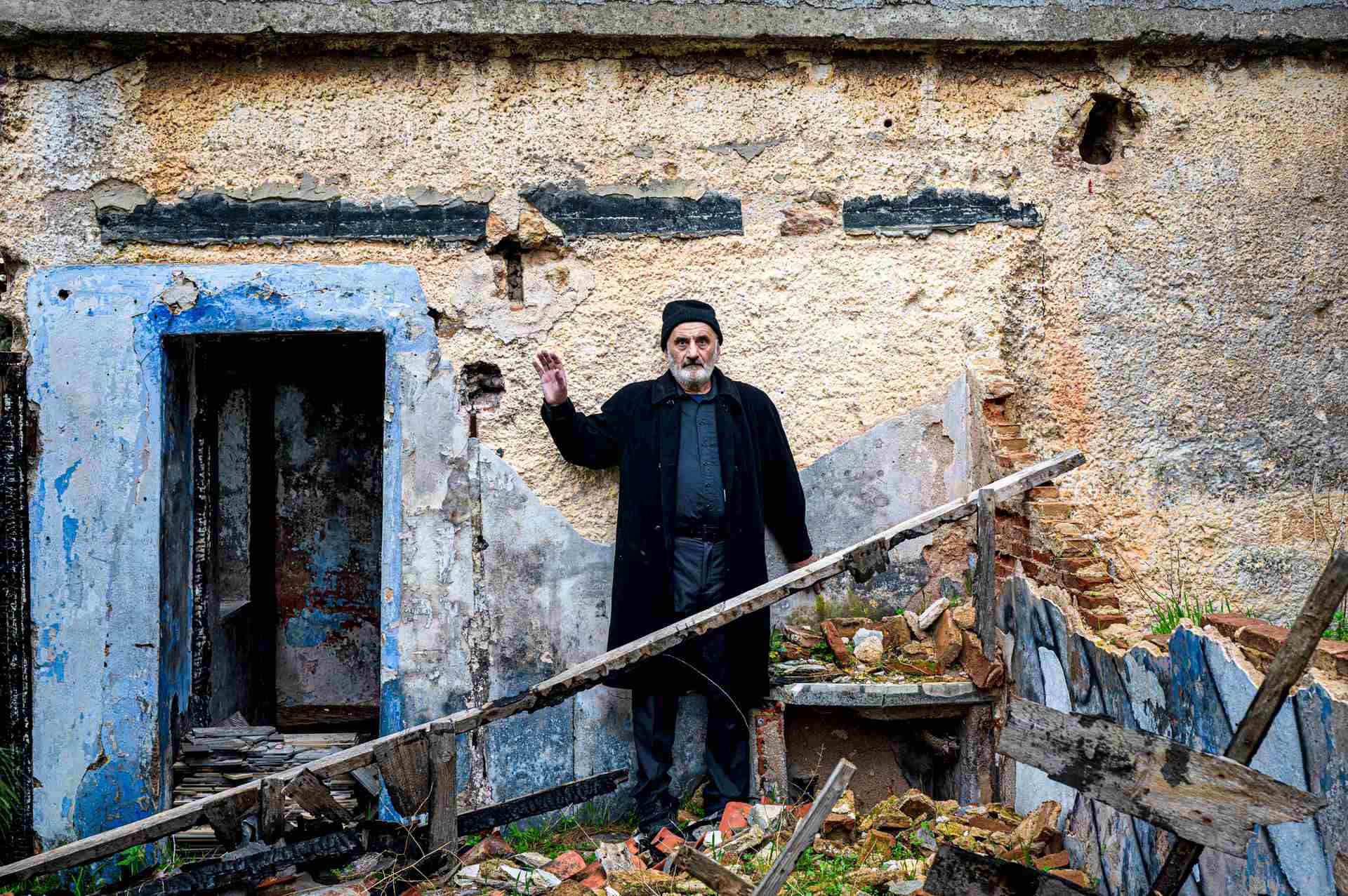 Ροδάφ’νον: Ανεβαίνει για περιορισμένο αριθμό παραστάσεων στην Πάνω Σκηνή του Από Μηχανής Θεάτρου