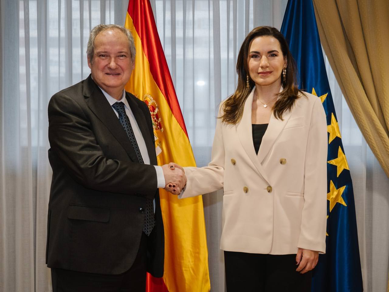  Ελλάδα και Ισπανία σε κοινή στρατηγική δράση για τον τουρισμό