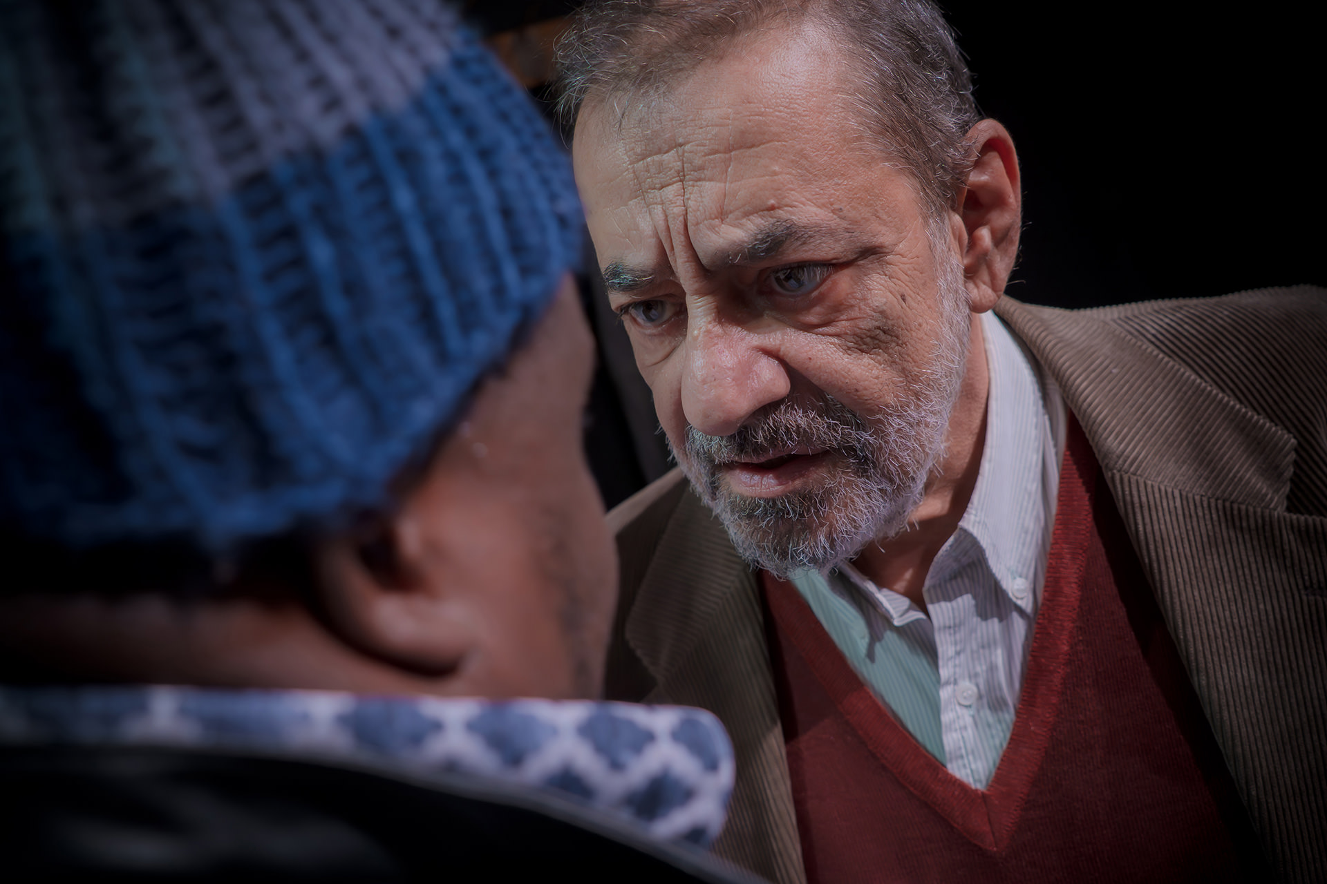 Άσπρο-Μαύρο: Από τον Οκτώβριο στο θέατρο Επί Κολωνώ