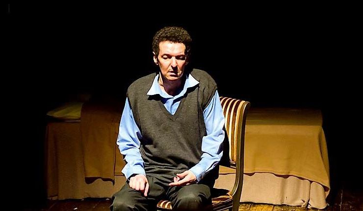 «Στη Σιωπή » του Δημήτρη Λέντζου με τον Πέτρο Αποστολόπουλο στο Θέατρο Εκστάν