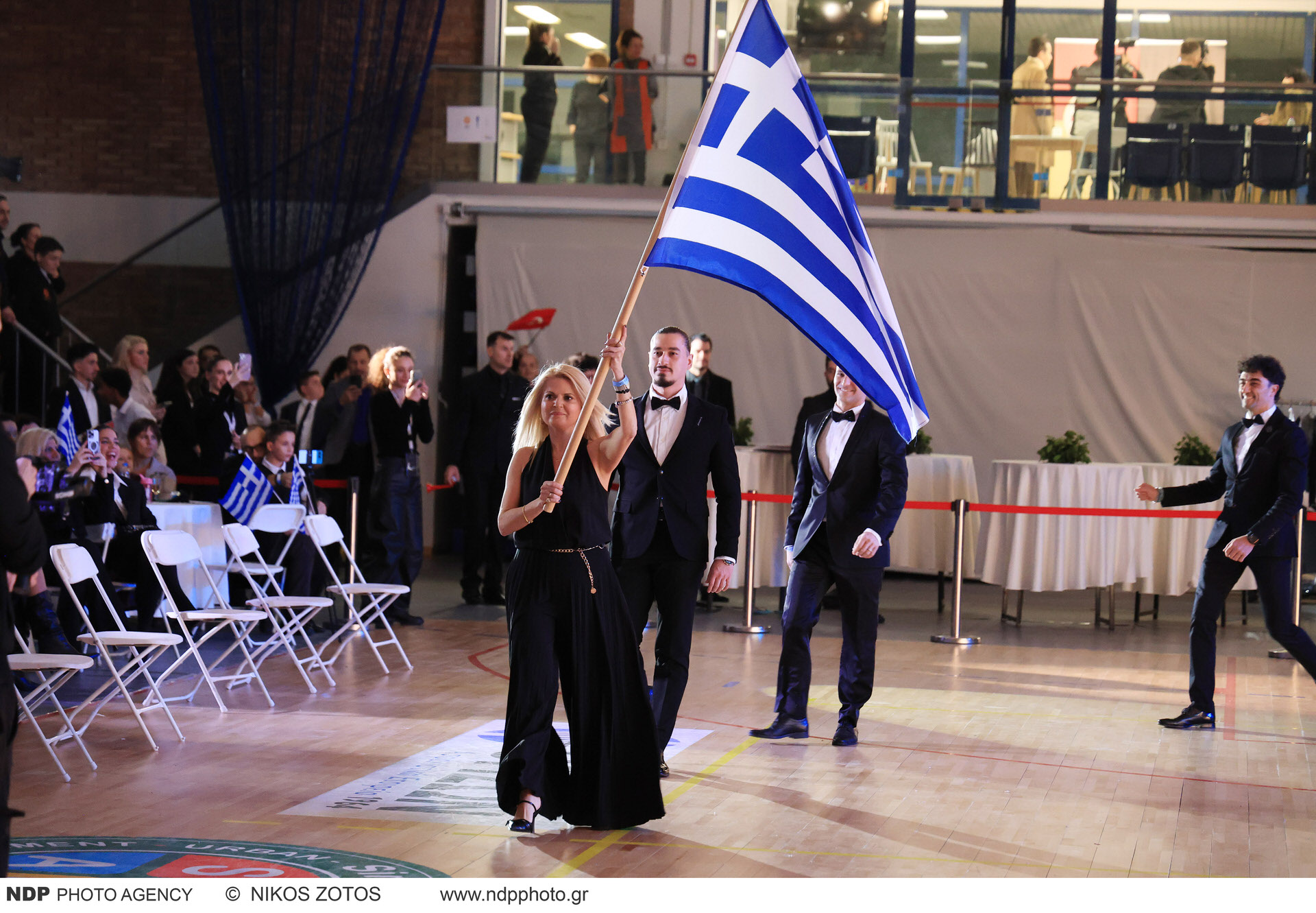 “International Zeimpekiko Festival of Athens”: Εντυπωσιακή συνάντηση πολιτισμών με κοινή γλώσσα τον πιο διάσημο ελληνικό χορό!