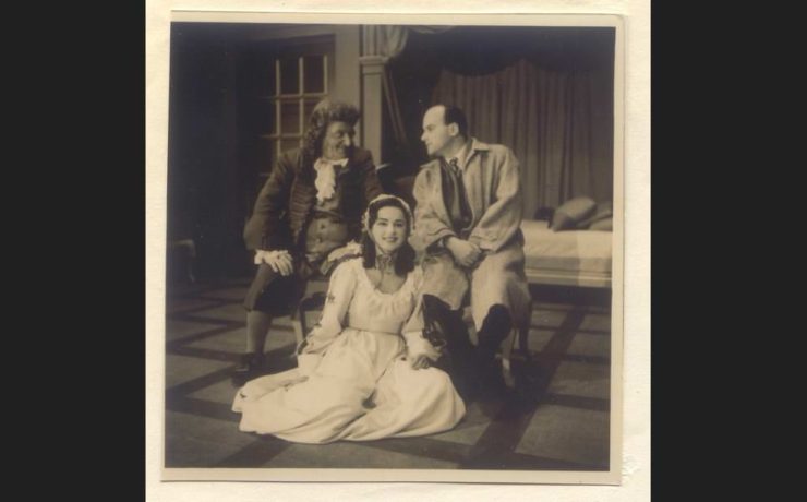 Η Αλίκη Βουγιουκλάκη «επιστρέφει» μόνιμα στο Δημοτικό Θέατρο Πειραιά