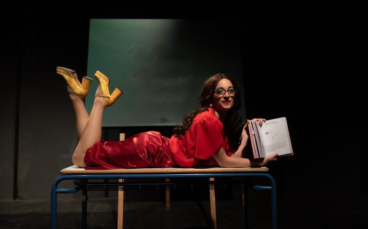 «Η Ανατομία της Απόλαυσης»: Συνεχίζεται στη σκηνή BRECHT 2510 με τη Μαρία Μενεγάκη