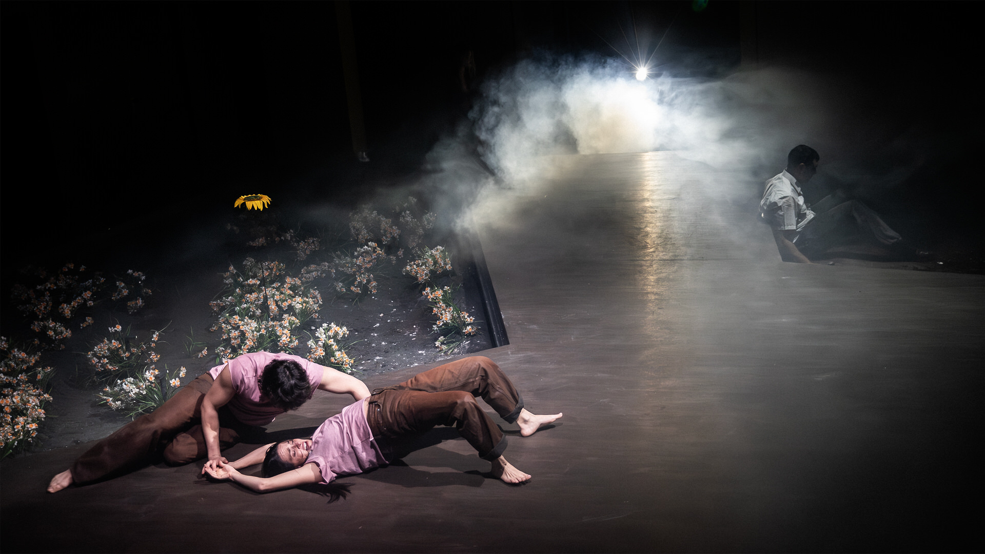 «Cleansed» σε σκηνοθεσία Δημήτρη Καραντζά: Η μεγάλη επιτυχία συνεχίζεται για 2η χρονιά για περιορισμένο αριθμό παραστάσεων