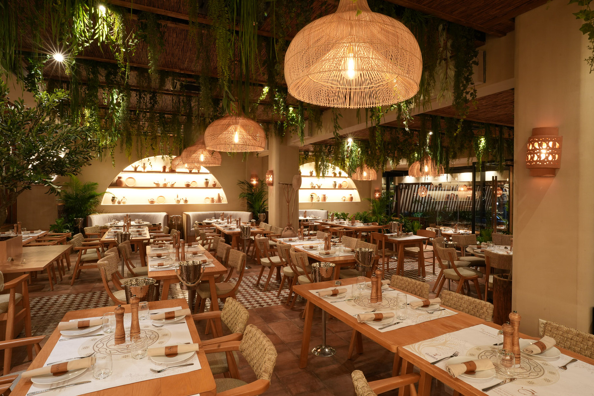 Ethos Athens: Γιατί είναι ο αγαπημένος προορισμός των foodies στα νότια προάστια