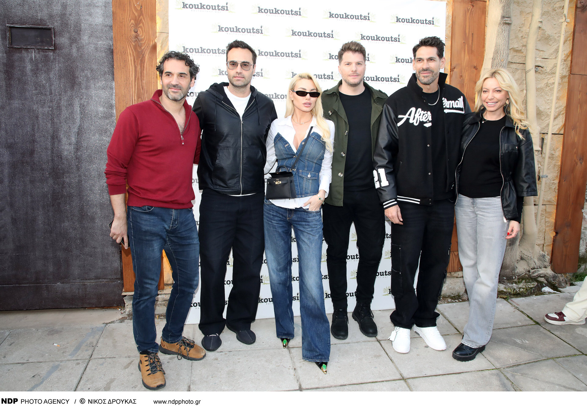 Κάθε Κυριακή μεσημέρι το απόλυτο live στο “Koukoutsi Restaurant” με τον μοναδικό Λούκα Γιώρκα!