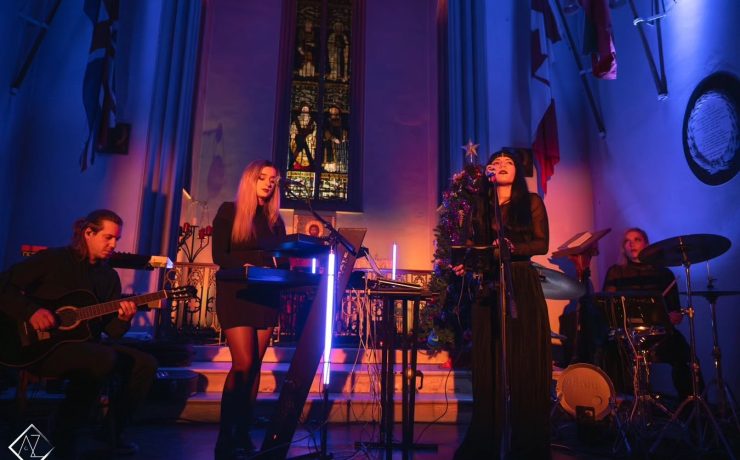 Οι Marva Von Theo και Moonmoth live στην Αγγλικανική Εκκλησία στις 13 Μαρτίου