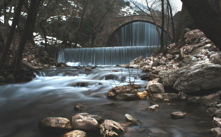 To travelgirl.gr σου παρουσιάζει τους πιο θεαματικούς καταρράκτες της Ελλάδας!