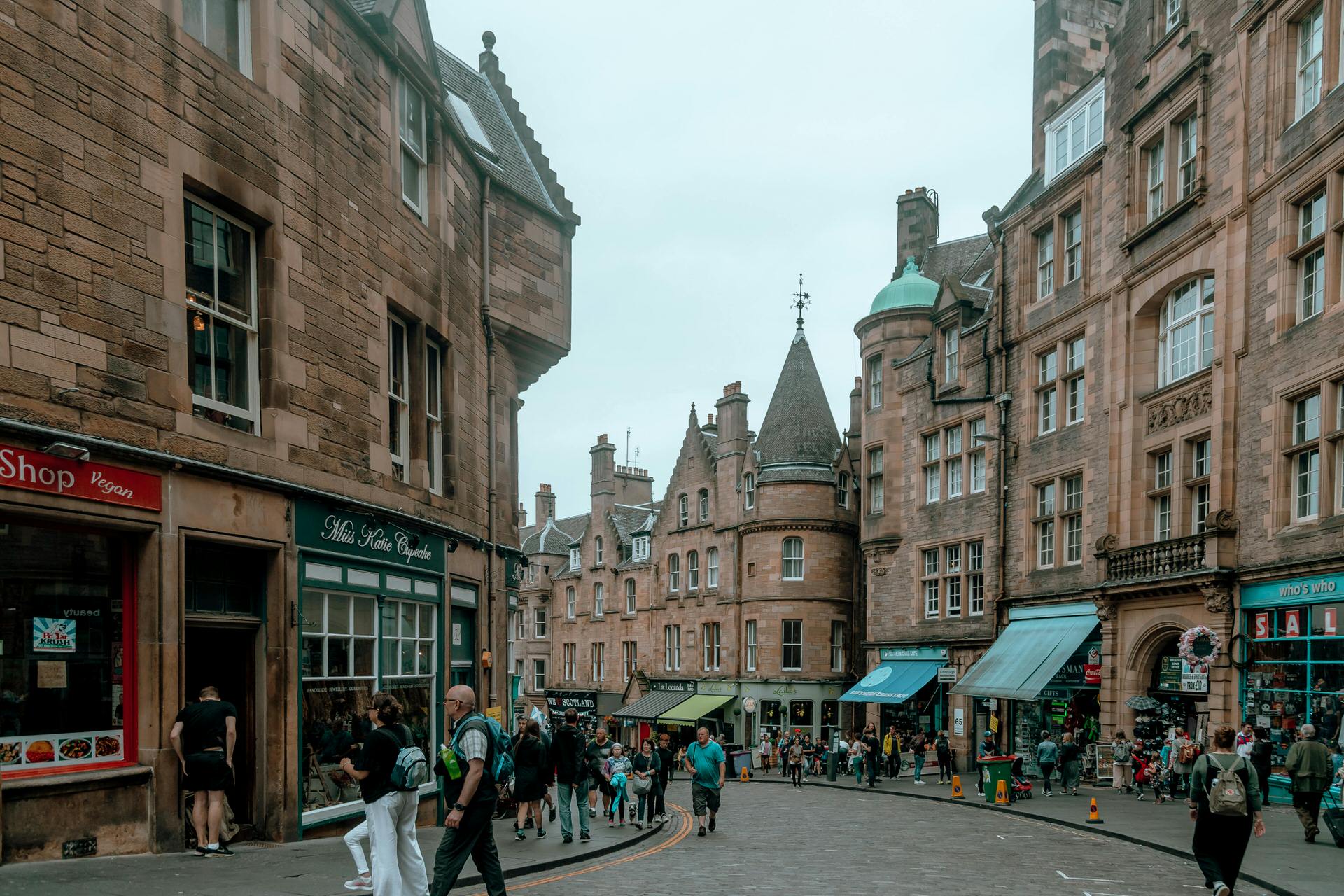 Εδιμβούργο: Ένα ταξίδι ανάμεσα σε κάστρα και θρύλους