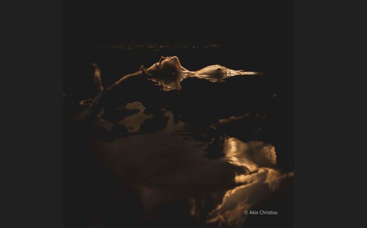 «Μόλις κοιμηθεί το κύμα» στο Θέατρο Φούρνος από τις 16 Απριλίου