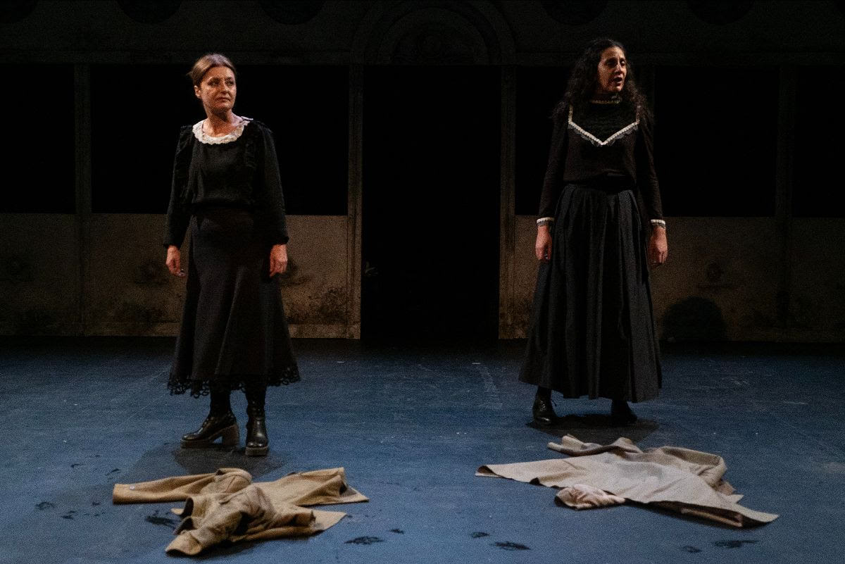 «Η αγάπη άργησε μια μέρα» της Λιλής Ζωγράφου: Από τις 24 Απριλίου στο θέατρο «Πτι Παλαί»