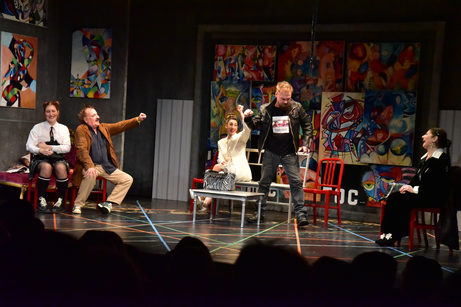 Το «Tοc Toc» σημειώνει μεγάλη επιτυχία κάθε Δευτέρα και Τρίτη στο Θέατρο Βρετάνια