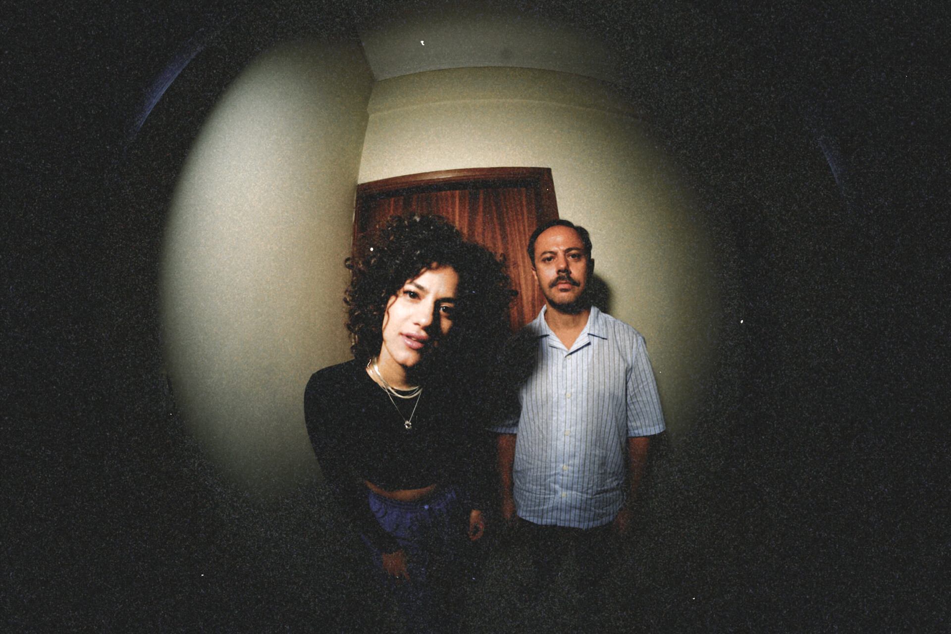 Ακούς τι λένε; Η Μυρτώ Βασιλείου επιστρέφει στον Σταυρό του Νότου με ολοκαίνουριο πρόγραμμα και νέο δίσκο!